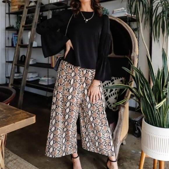 MODERN GIRLS Snake Print Wide Legged Pants - Picture 3 of 7